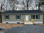 1115 Yorkshire Ln, Bushkill, PA 18324