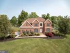 730 Wheatley Dr, Westminster, MD 21157