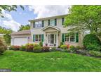 1032 Johnson Dr, Gettysburg, PA 17325