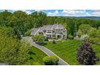 1484 Bette Ln, Hellertown, PA 18055