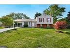 9526 Blackburn Dr, Burke, VA 22015