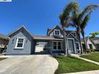 456 Meadow Creek Dr, Patterson, CA 95363