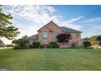 381 Thornhill Dr, Hanover, PA 17331