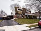 1037 Foster St, Philadelphia, PA 19116