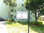 1638 Embassy Dr #302, West Palm Beach, FL 33401