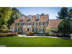 990 Baneswood Dr, Kennett Square, PA 19348