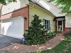 516 Waterside Cir, Lebanon, PA 17042