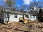 35 Wolf Dr, Penn Forrest, PA 18229