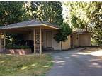 7416 Se 24th St, Mercer Island, Wa 98040