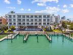 10091 gulf blvd #305e Saint Petersburg, FL