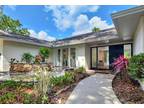 10439 Oakbrook Dr, Tampa, FL 33618