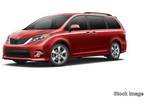 2015 Toyota Sienna SE 8-Passenger