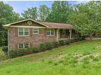 5059 Whispering Pines Dr, Gainesville, GA 30504
