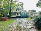 1115 Tallahassee St, Carrabelle, FL 32322