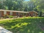 6280 Thompson Dr, Union City, GA 30291