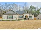 190 River Glen Dr, Jefferson, GA 30549