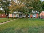 1918 Fontaine Rd, Lexington, Ky 40502