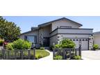 221 Topsail Ct, Foster City, CA 94404