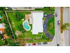 3000 Pine Tree Dr, Miami Beach, FL 33140