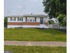 68 Dunsinane Dr, New Castle, DE 19720