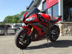 Used 2009 Yamaha YZF-R6 for sale.