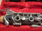 VINTAGE SCHREIBER AND SOHNE CLARINET GERMANY HARD CASE for parts incomplete