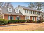 1005 Applecross Dr, Roswell, GA 30075