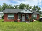 260 N Terrell St, Metter, GA 30439