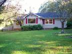 700 Old Lakeview Rd, Gainesville, GA 30501