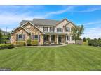 1600 W Thistle Dr, Reading, PA 19610