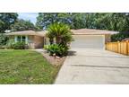202 Waterview Cove Dr, Freeport, FL 32439