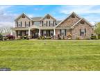 61 Middletown Rd, Fleetwood, PA 19522