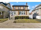 89 Edna Ave, Bridgeport, CT 06610