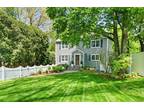 44 Summer St, New Canaan, CT 06840