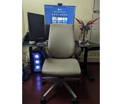 Steelcase Gesture Łeather Fully Loaded {Free Delivery} 2 Colors is a Grey Office Equip &amp; Supplies for Sale in Toronto ON
