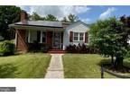 5809 Galloway Dr, Oxon Hill, MD 20745