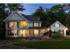 2762 Cliffview Dr SW, Lilburn, GA 30047