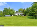 10754 Foxville Farm Rd, Bealeton, VA 22712