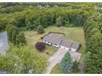 1872 Lakeland Dr, Finksburg, MD 21048