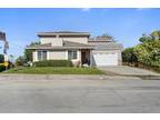 1011 Crestview Dr, San Carlos, CA 94070