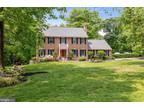 2404 Fairway Oaks Ct, Hampstead, MD 21074