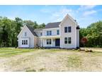 1 Holly Ln, Newtown, CT 06482