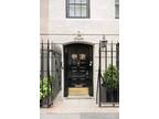 239 E 48th St #NA, New York, NY 10017