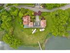 3107 Douglas Rd, Douglaston, NY 11363