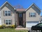 935 Otsego Rd, West Hempstead, NY 11552