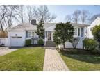 2778 Beatrice Ln, North Bellmore, NY 11710