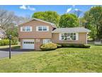 32 Sandy Hollow Dr, Waterford, CT 06385
