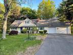 33 Brentwood Dr, Avon, CT 06001