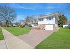 1439 Eric Ln, East Meadow, NY 11554