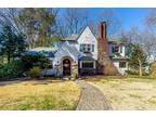 205 Myrtle Dr, Great Neck, NY 11021